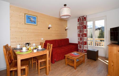 Residence Odalys L'Ours Blanc เลส์เดอซาลป์ ภายนอก รูปภาพ